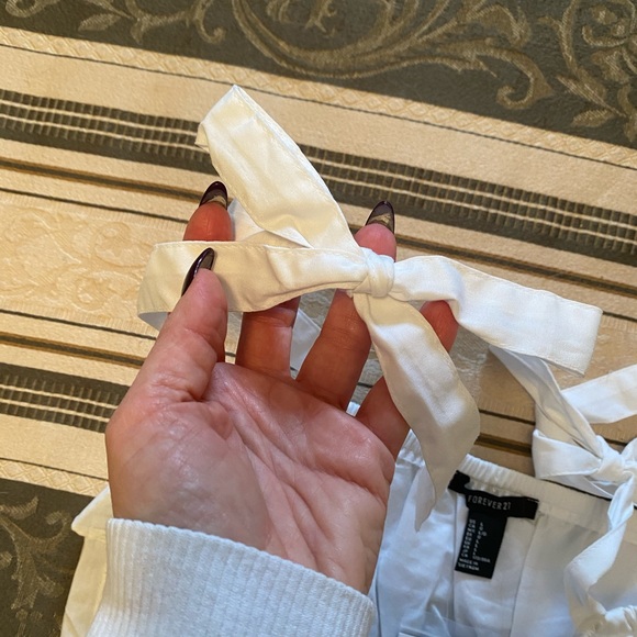 Forever 21 white cotton crop top size L NWT - Picture 4 of 5